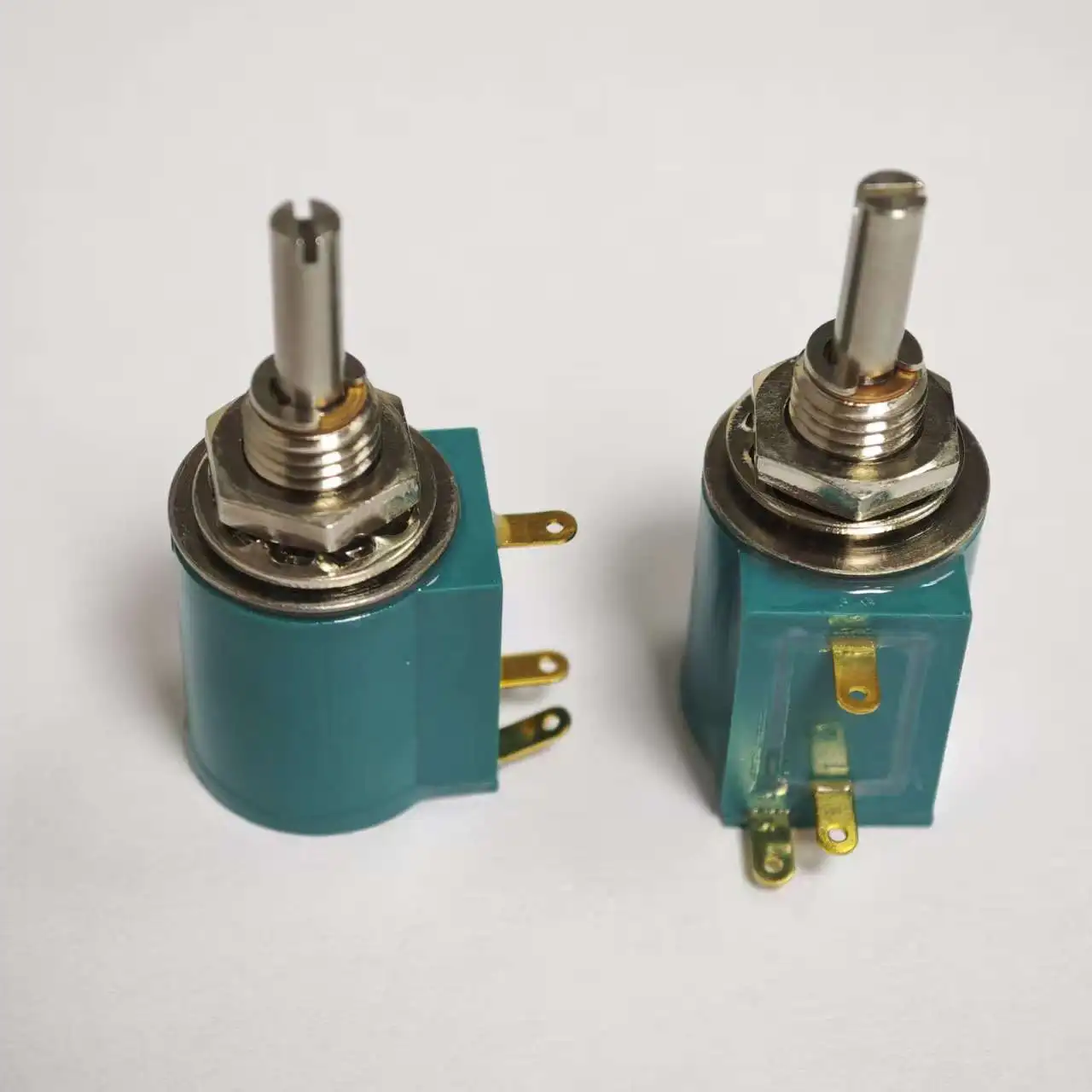 

Лучшее качество M1303-5K многооборотный потенциометр, детали печатной машины для Ryobi Akiyama, детали печатной машины