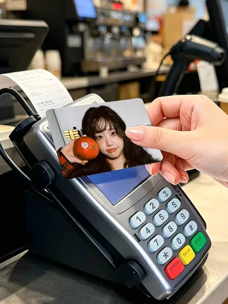 CUTE Chuu K-Kim J-Jiwoo  4pcs 1Set Card Stickers Small Waterproof Chip 4PCS Card Sticker Anti-Scratch