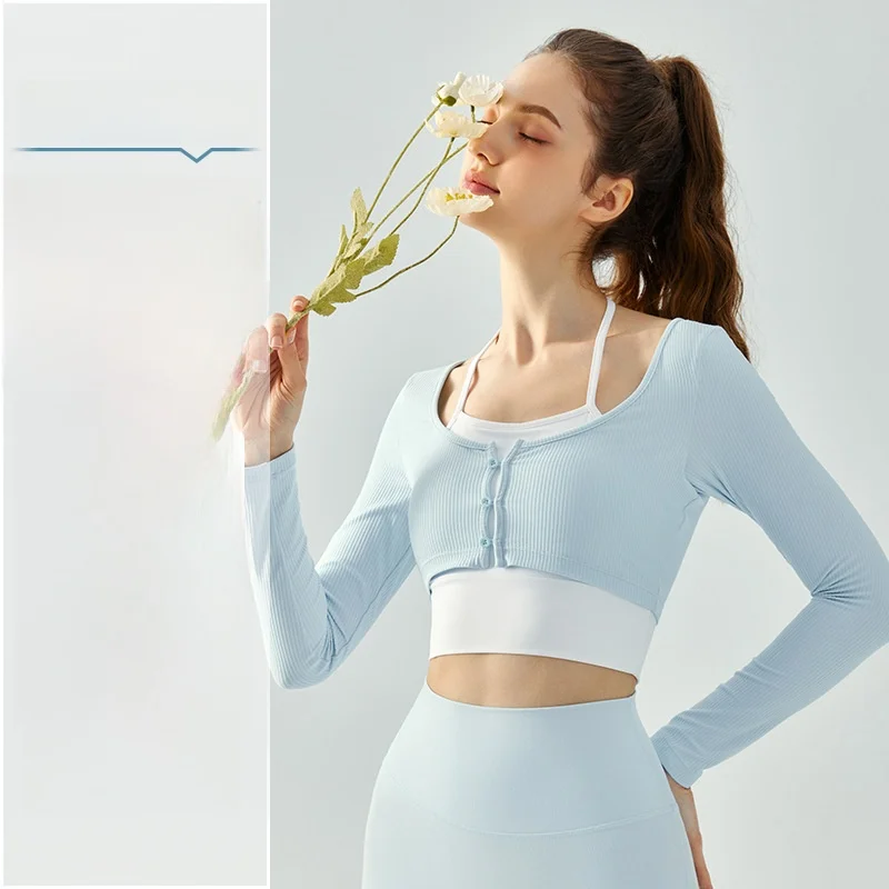 

Спортивный топ для фитнеса с цветными блоками, с длинными рукавами, с подвесным воротником, искусственный двухсекционный топ для йоги с цельной чашкой на пуговицах на груди