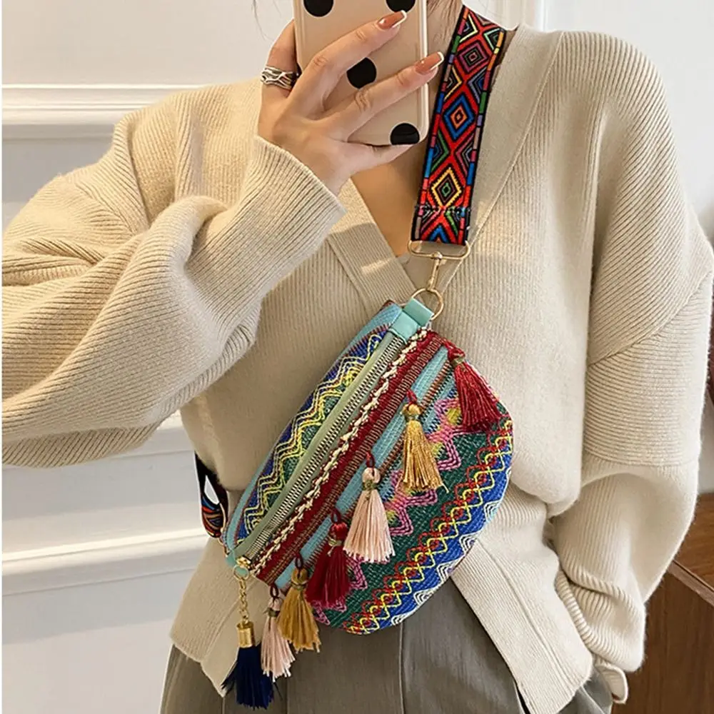 Handbag Breast Bags Geometric Korean Style Woven Bag Women Bag Large Capacity Bag Bohemian Shoulder Bag Fringe Waist Bags