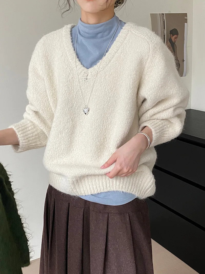 UMI MAO blanqueamiento nórdico azul estilo coreano Casual Otoño Invierno estilo perezoso suéter suelto cuello pico Top de punto vestidos para mujeres