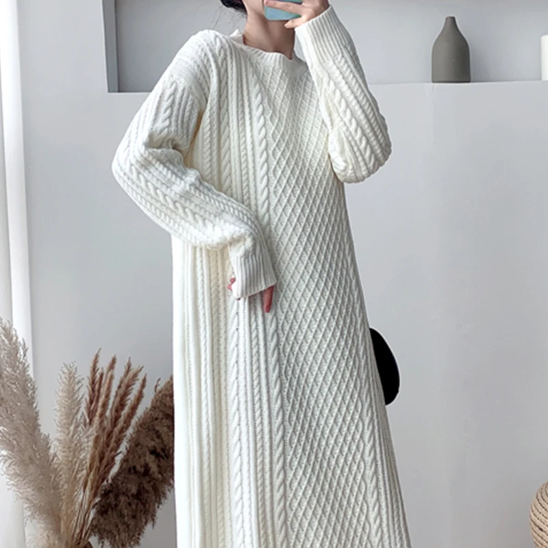 

2022 White Argyle Knitted Dress Women Autumn 2022 Winter Oversized Twist Wool Dresses Women Clothing Autumn Chic Knitwear