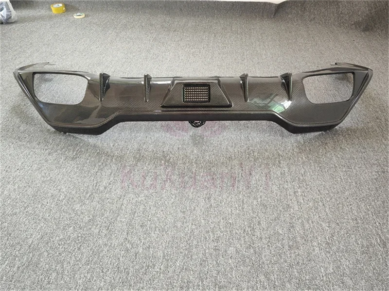 11High quality carbon fiber rear diffuser for BMW 8 series 840i G14 G15 2019-2022 body kit front bumper edge side skirts