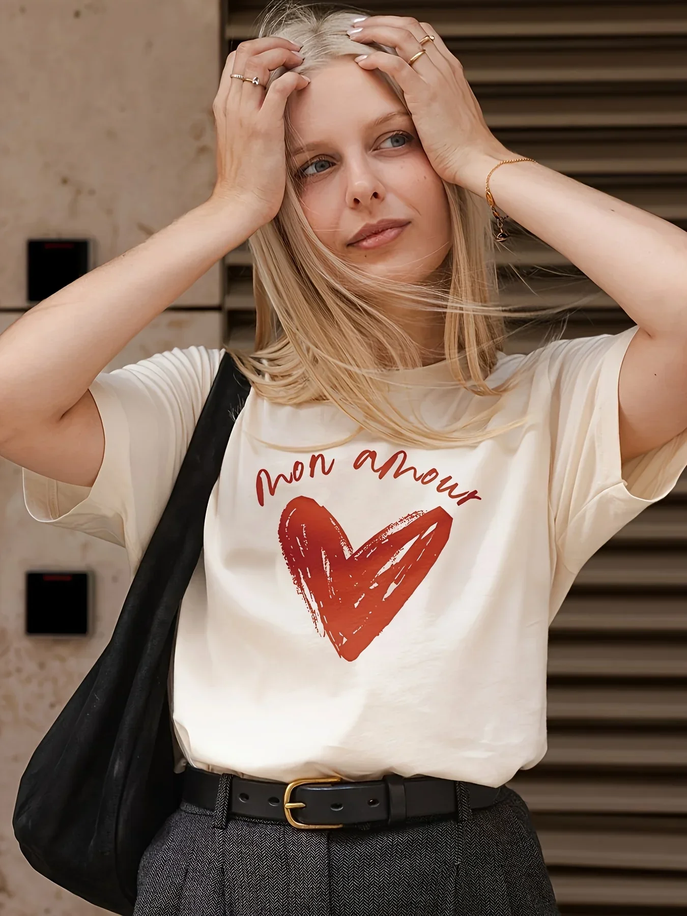 Graphic Print Perfect for Spring and Summer WomenS Casual Round-Neck T-Shirt with Red Heart Streetwear Short Sleeves Tops Tees