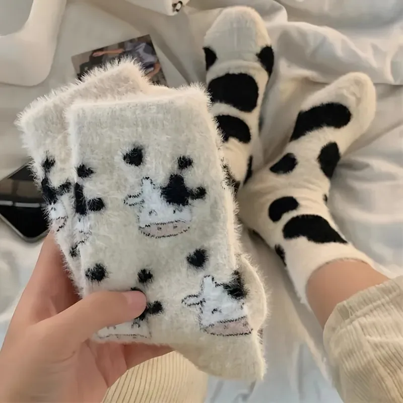 2 Pairs Cute Cow Spots Print Socks, Thickened & Warm Coral Fleece Socks, Women\'s Stockings & Hosiery