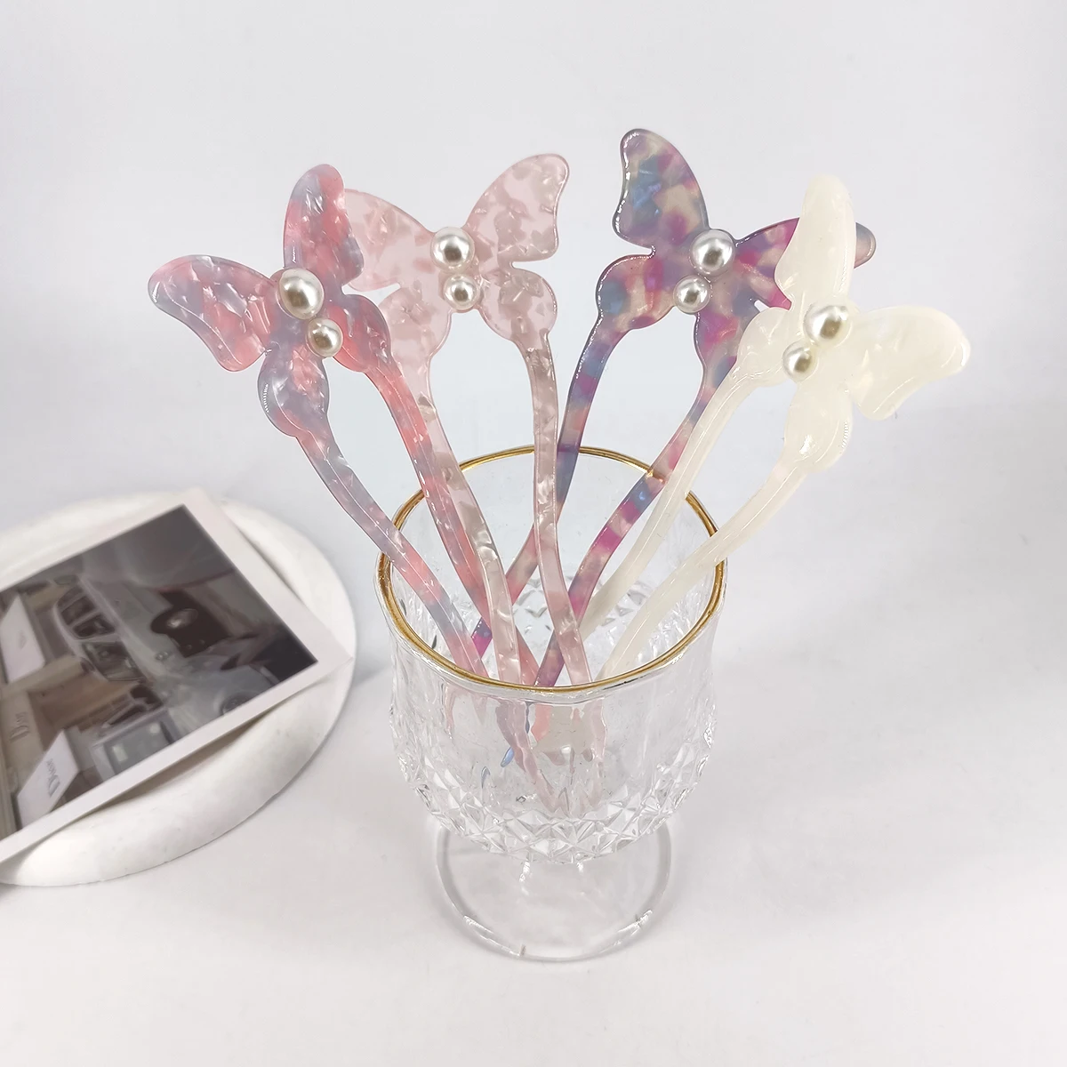 New Style Butterfly Pearl Acetate Hairpin Hair Sticks for Women Girls Vintage Sweet U-shaped Hair Clasp Updo Headdress