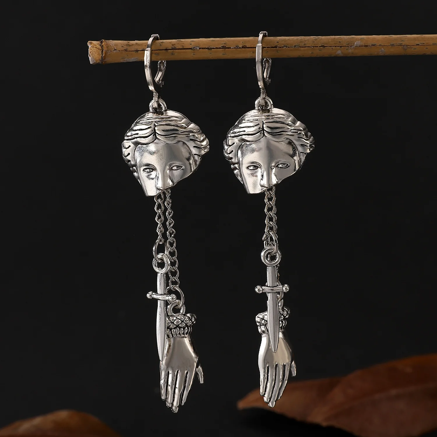 Gothic Punk Metal Retro Silver Color Earrings Sword Ghost Hand Pirate Skull Tassel Earrings Women's Halloween Accessories