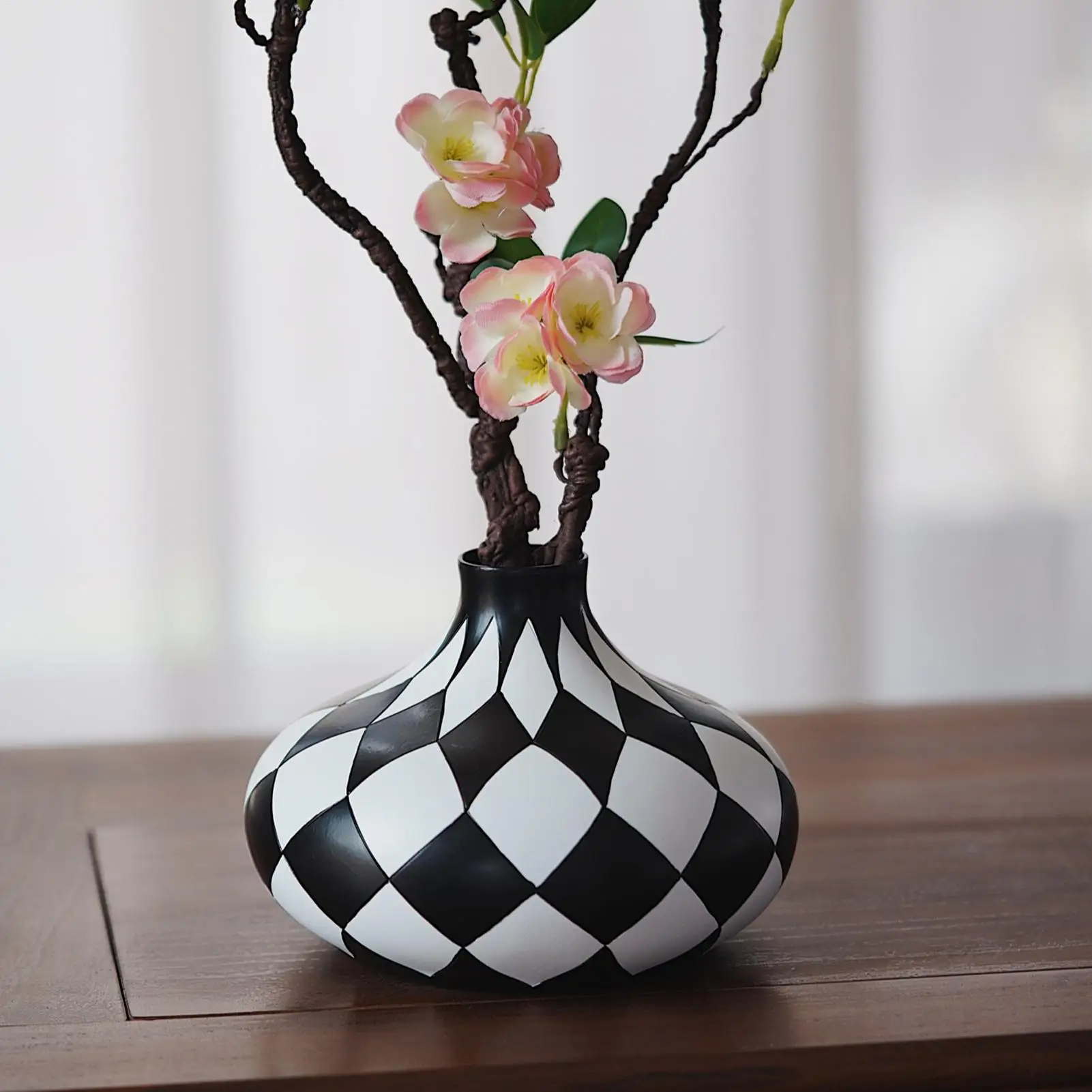 

Настольная ваза для цветов, плоская круглая, простая черно-белая ваза в клетку, черно-белая ваза для цветов и трав, настольный декоративный элемент