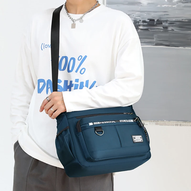 Wasserdichte Umhängetasche für Herren aus Nylon, mit mehreren Reißverschlusstaschen, großem Fassungsvermögen, als lässige Messenger-Tasche verwendbar, verstellbarer Riemen für den täglichen Gebrauch. – Detail 13