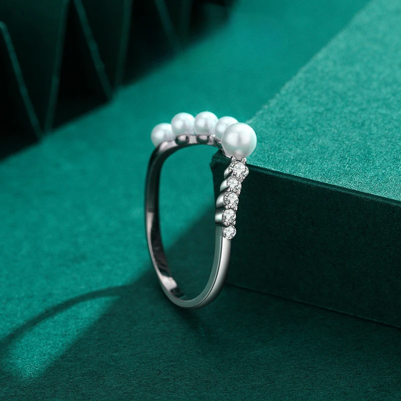 Fashionable and Versatile S925 Women's Sterling Silver Ring, Luxurious European and American Style Set with Diamonds and Pearls