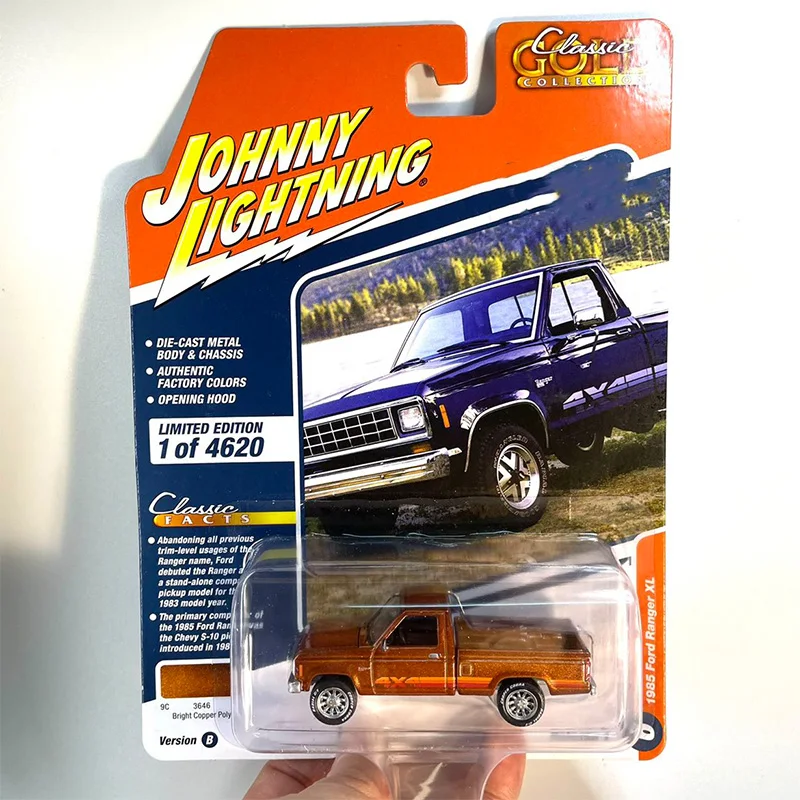 

Модель автомобиля из сплава Пикап Классический автомобиль 1:64 Коллекция игрушек