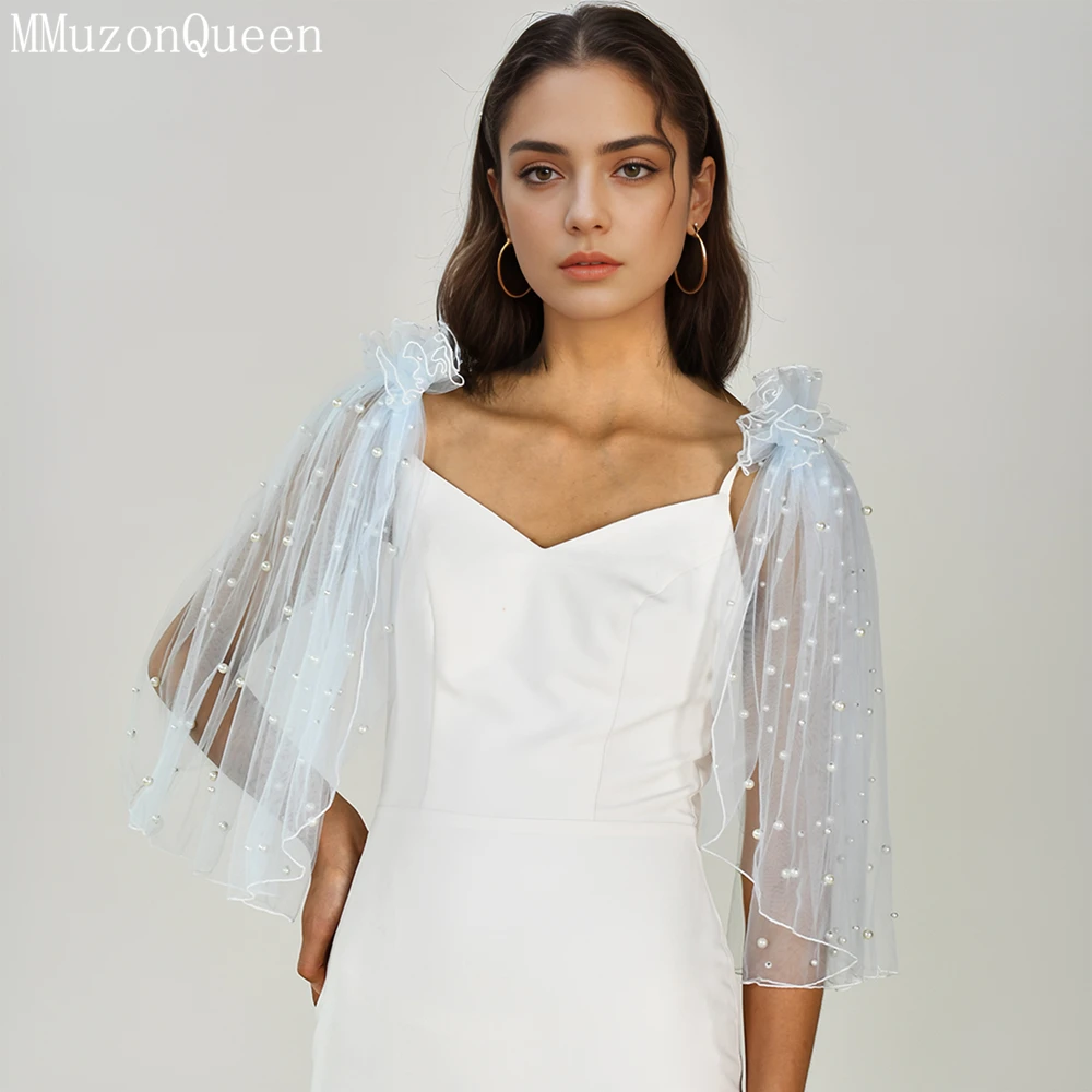 

Стильная свадебная шаль TOPQUEEN MG27-L светло-голубого цвета из сетки с жемчугом, короткая модель, в сочетании с платьем без рукавов.