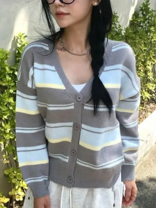 

Chic Autumn Winter Lazy Sle Women's Knitted V-Ne Open Cardigan Casual Faion Striped Loose Fit Sweater with Button Detail