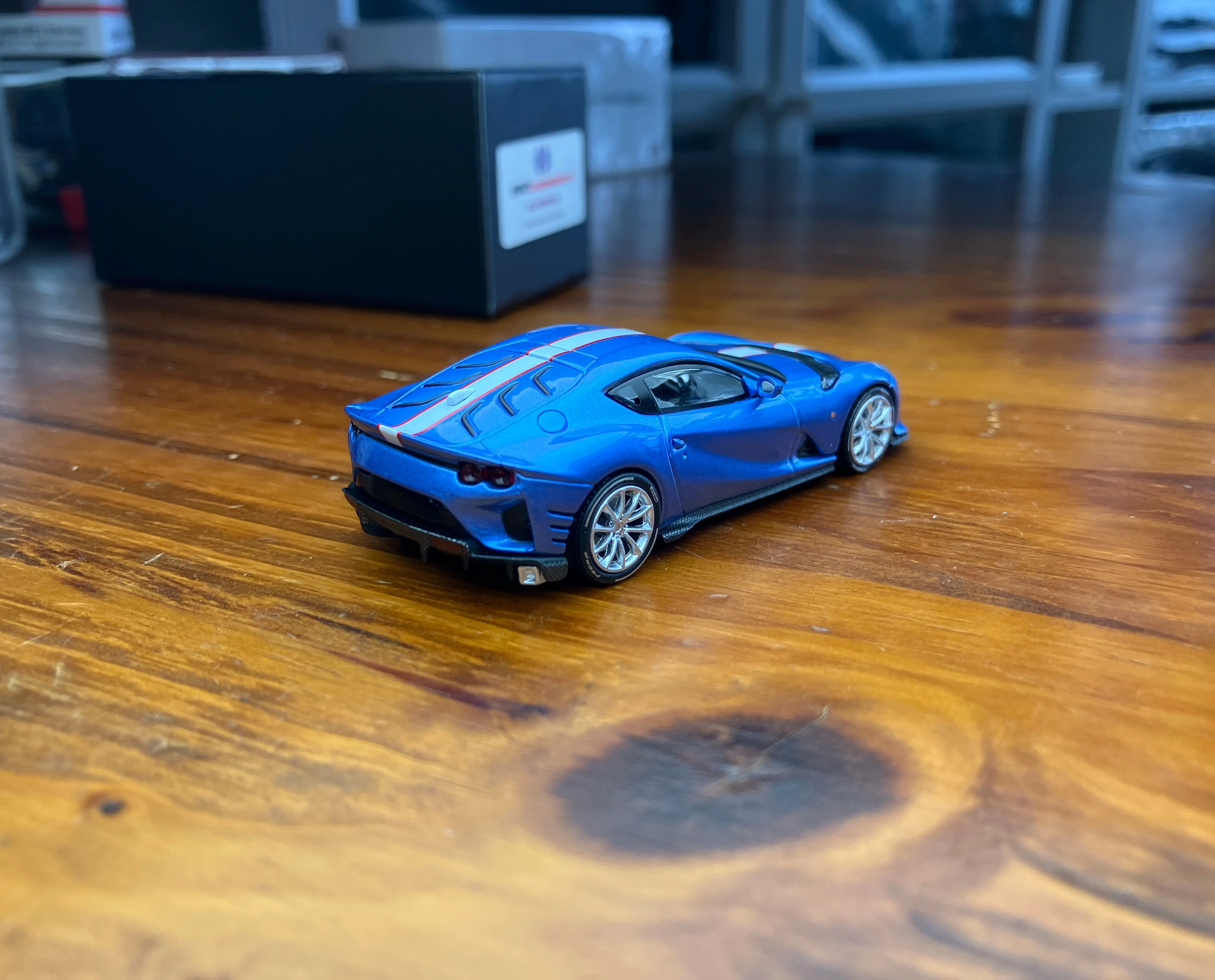 TOC 1:64 Light Blue 812C Coupe Racing Sports Model Diecast Metal Car Limited Edition Alloy