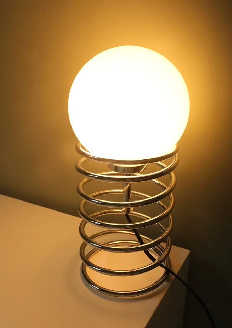 Ins Bauhaus Spring Table Lamp Vintage Nordic Modern Minimalist Homestay Glass Living Room Bedroom Bedside Lamp Drop Shipping