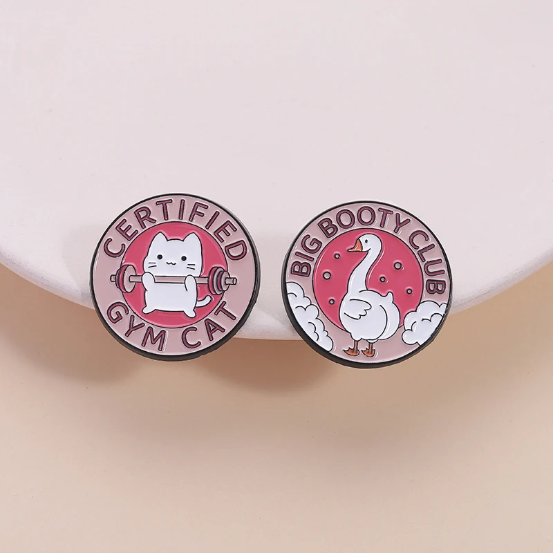 معتمد الصالة الرياضية القط المينا دبوس كبير الغنيمة نادي اللياقة البدنية المتحمسين بروش التلبيب على ظهره مضحك مجوهرات اكسسوارات هدية للأصدقاء #3