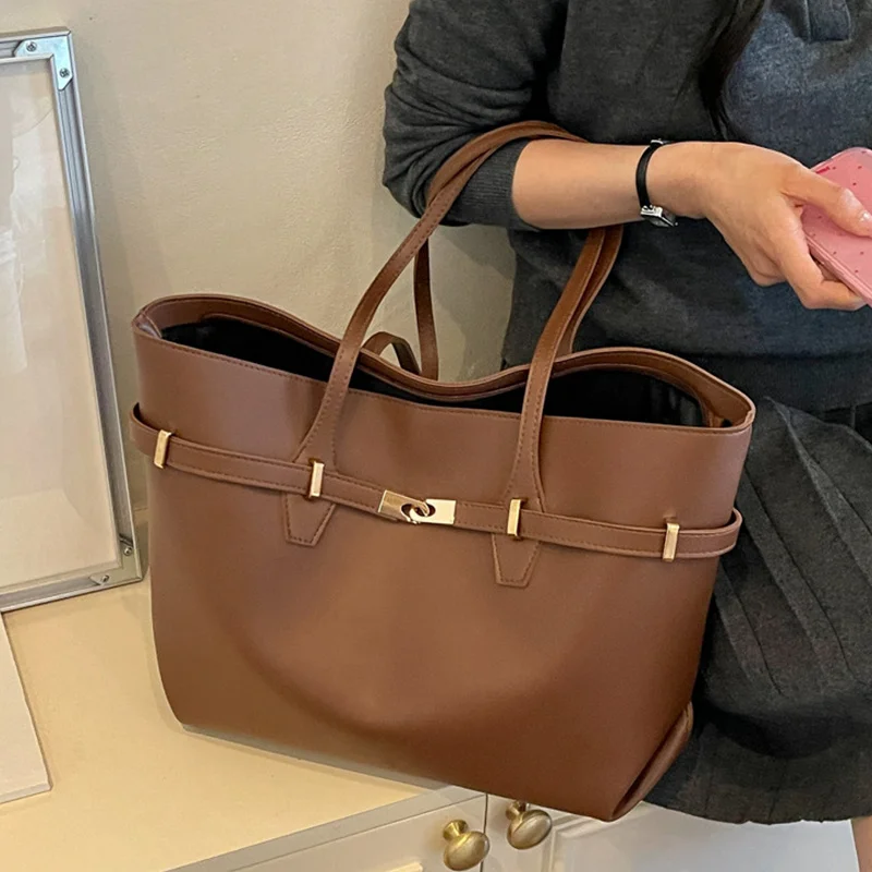 Urbaner Minimalistischer Stil Große Kapazität Damen-Handtasche Unterarm-Schultertasche Pendler-Handtasche Modische Reise-Unterarmtasche – Detail 3