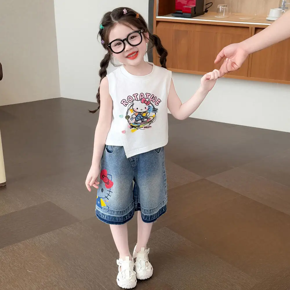 

Комплект с жилеткой Sanrio Hello Kitty для девочек, лето 2026, новая модная коллекция, джинсовый комплект из 2 предметов с короткими рукавами для маленьких девочек, детский ханбок, повседневный уличный стиль