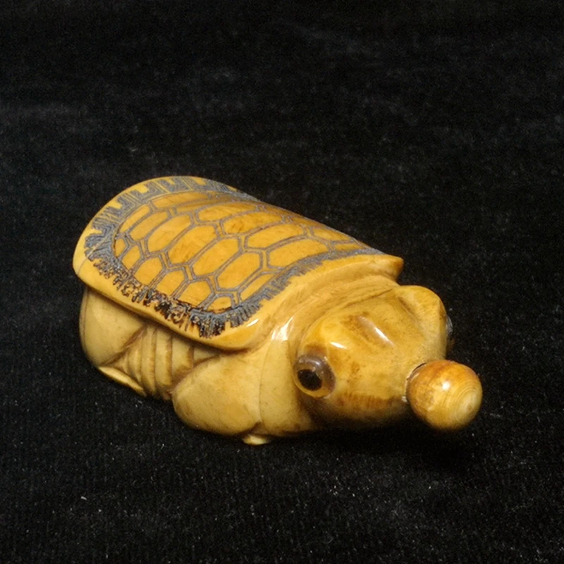 YIZHU CULTUER ART Size 2.7 Inch Chinese Hand Carved Turtle Snuff Bottles statue Ornaments Gift Collection