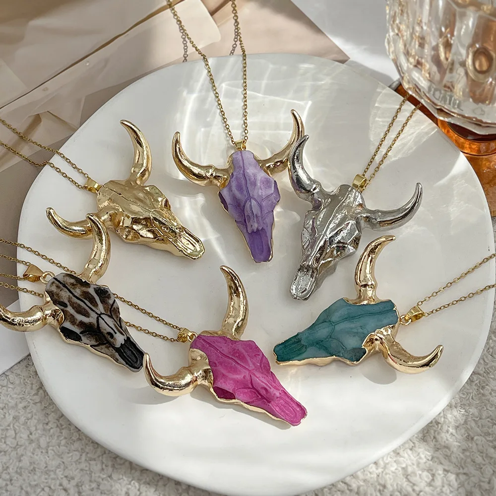 1pc Trendy Resin Bull Head Shaped Pendant DIY Necklace Animal Zodiac Accessory