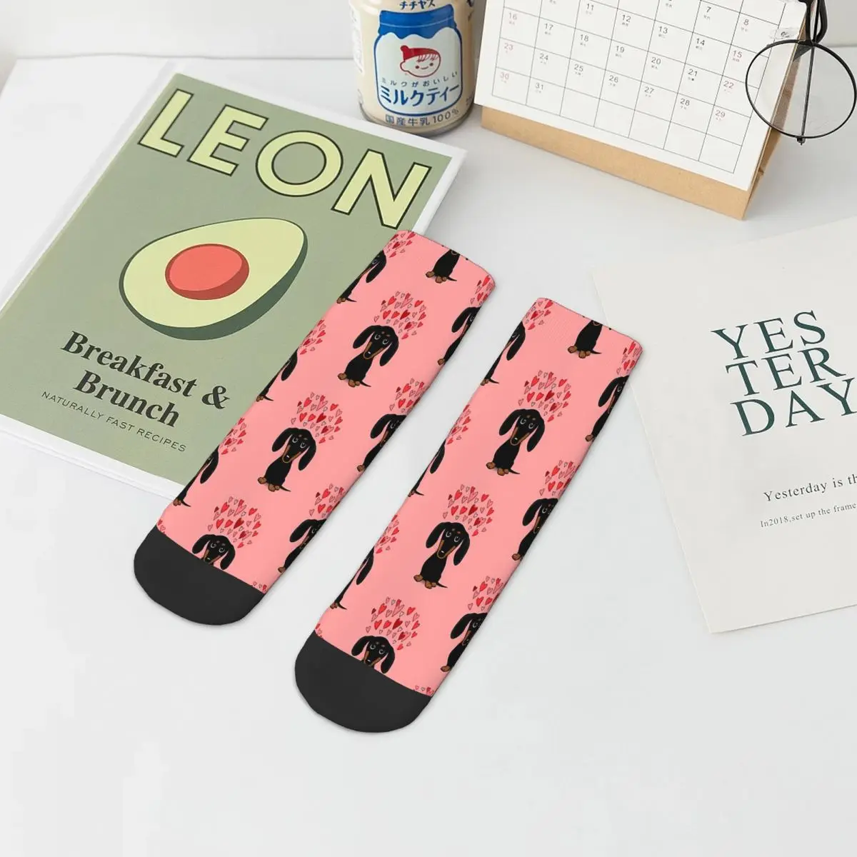 Black And Tan Dachshund With Valentine Hearts Cute Cartoon Wiener Dog Ankle Socks Male Mens Women Spring Stockings Printed