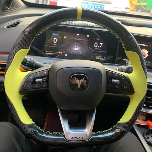 Imagen 1 del producto Funda antideslizante de fibra de carbono para volante de coche, cubierta deportiva de cuero genuino, cosida a mano, para Changan UNI-T, 2020, 2021, 2022