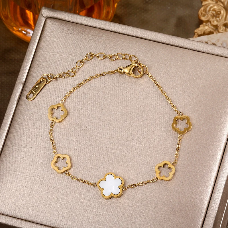 Stainless Steel Golden Hollowed Out Flower Bracelets Minimalist Waterproof White Shell Material Wrist Chain Bracelets Jewelry