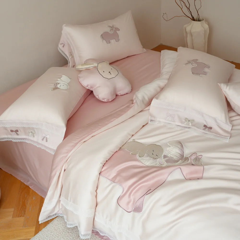 Juego de cuatro piezas de Tencel Lyocell de alta gama para niñas, ropa de cama fresca y sedosa para el verano. Los sueños son caballos.
