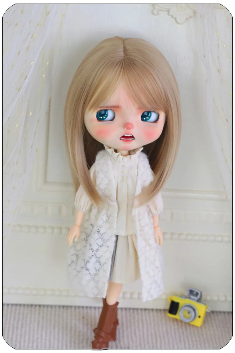 Blythe size medium long hair inside buckle Pear flower wig high temperature silk ultra-thin bangs doll accessories
