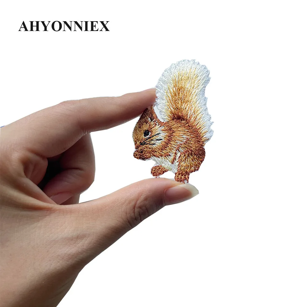 3Pcs/Lot Embroidered Squirrel Patch Iron on or Sewing Applique Cute Patches For Shirt Bag Jeans Badges Clothing Patch