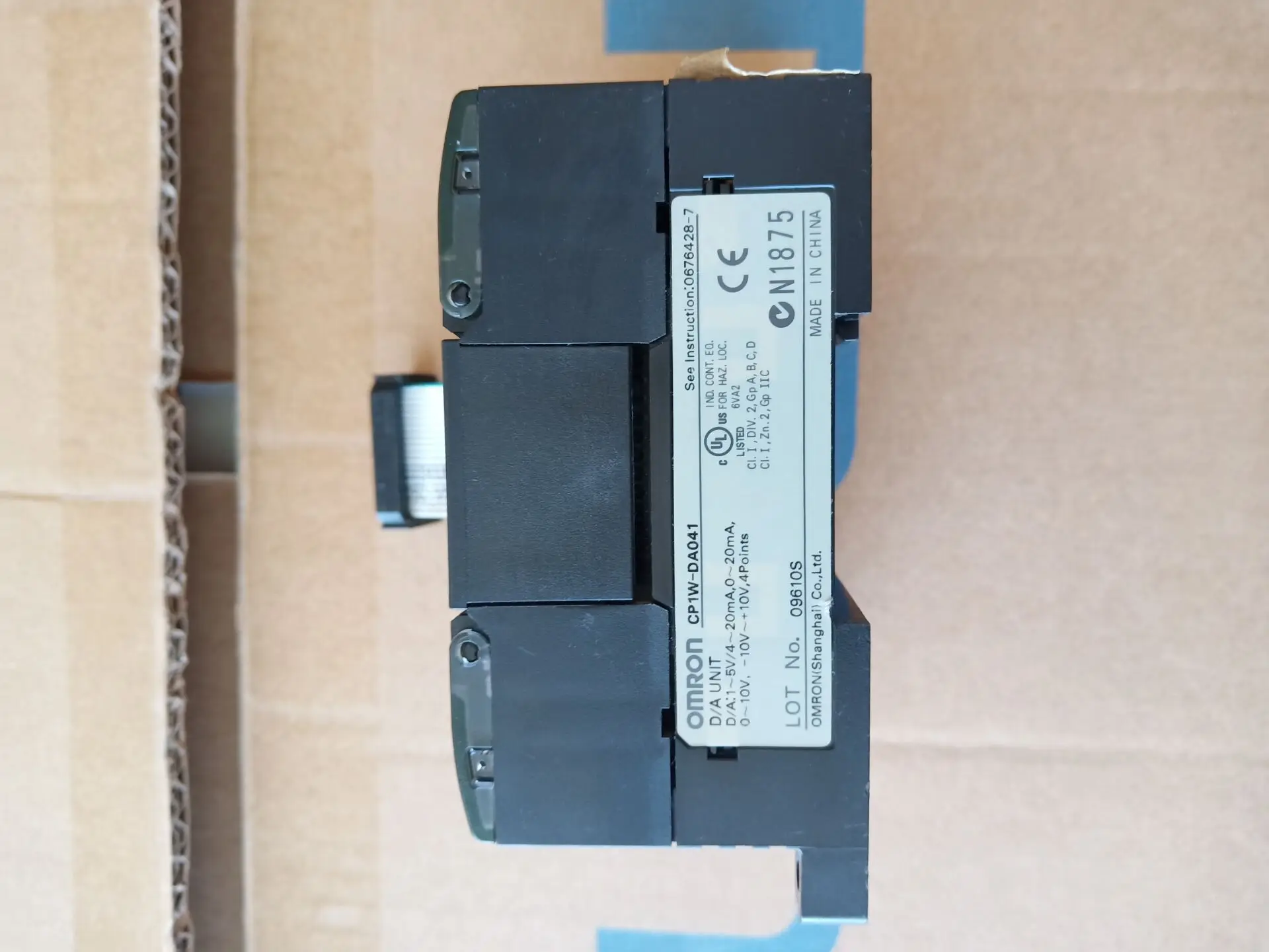 PLC analog expansion module CP1W-DA041/AD041