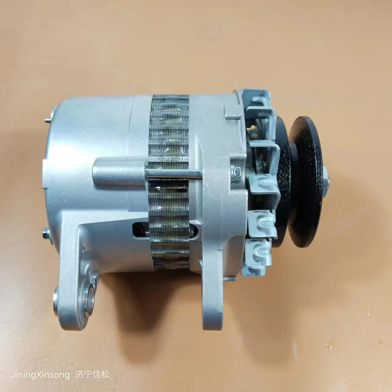 

Komatsu Excavator PC200-3 6D105 New 24 Volt Alternator Iron 600-821-6120