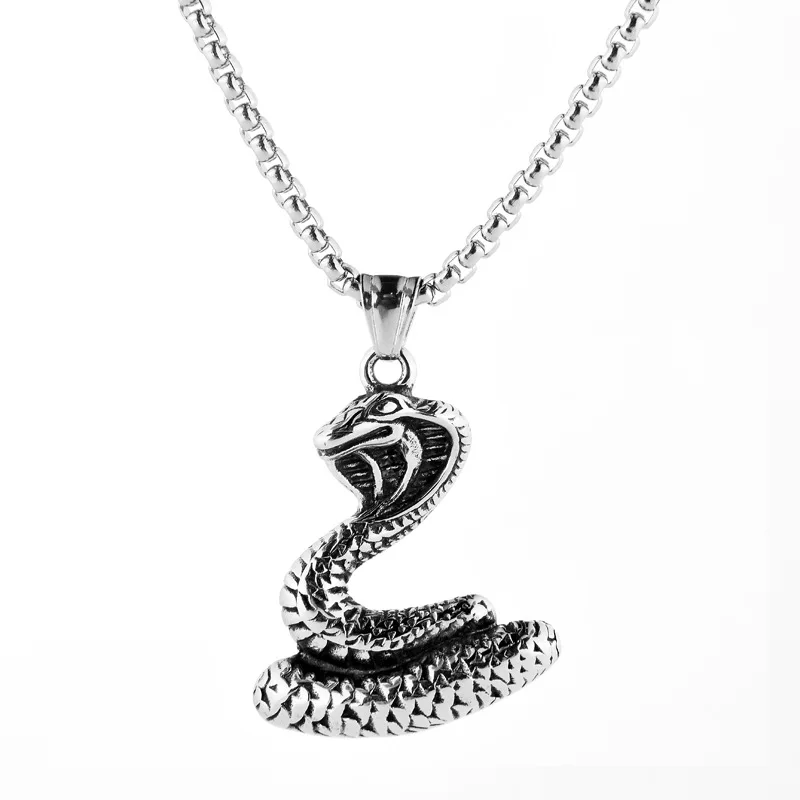 

Darkness and creativity, fashionable accessories, sweater chains, retro and powerful snake pendants, unique necklaces