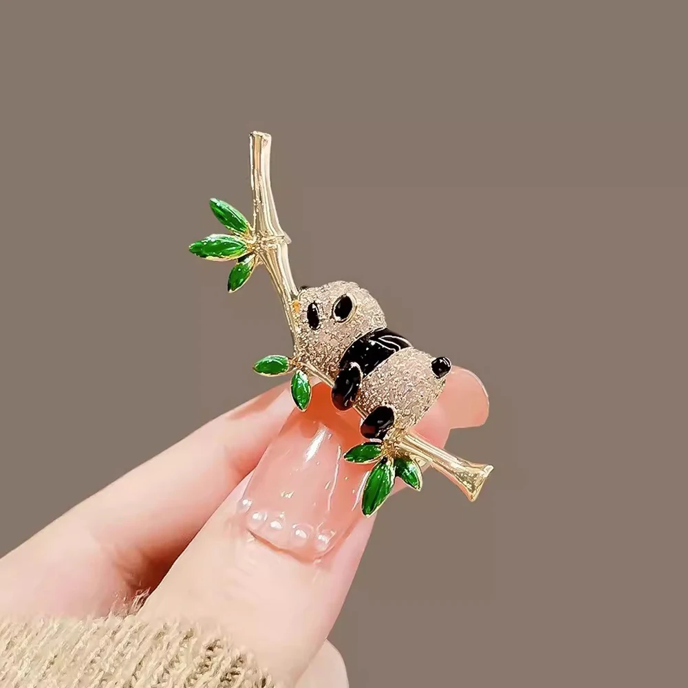 Fashion Bamboo Panda Brooches For Women Girl Luxury Gold Color Alloy Animal Brooch Safety Pins Jewelry Gift