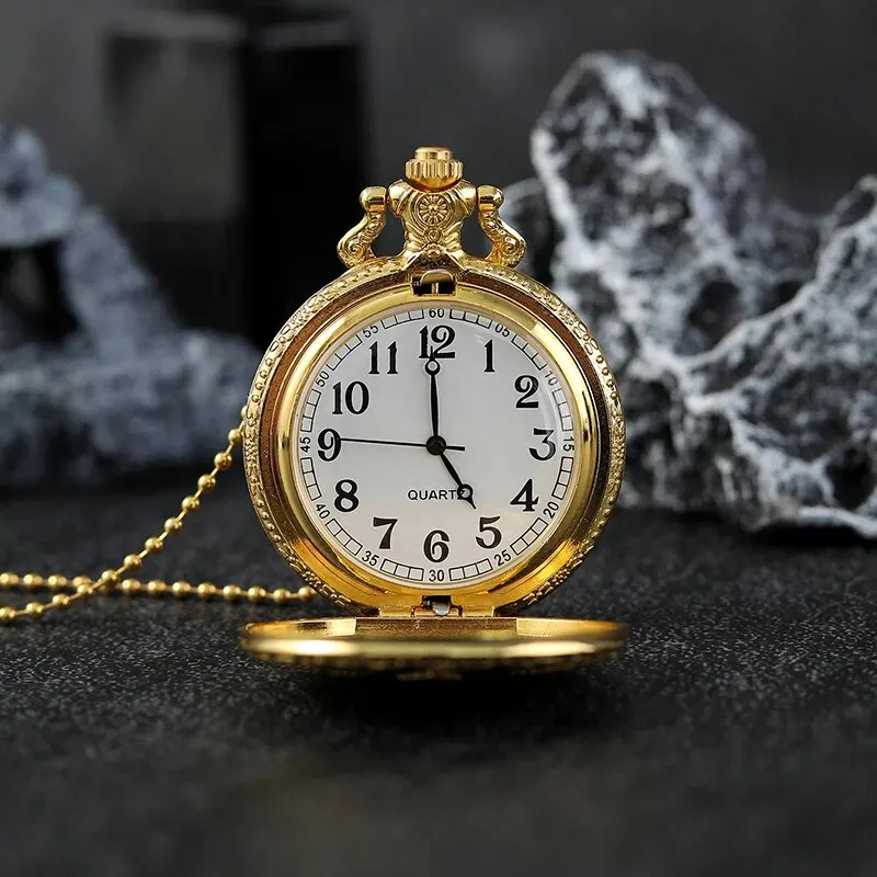 Best Gifts Quartz Pocket Watch Design Maple Leaf Necklace Pendant Pocket Watch Clock for Mens Womens