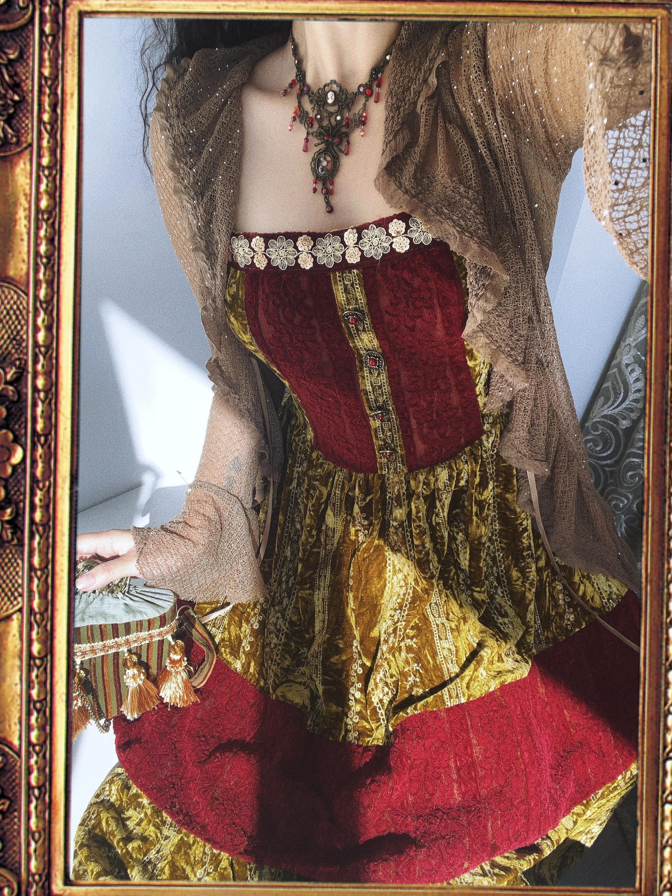 

Ретро-кардиган с вышивкой и кружевом в стиле пэчворк, комплект для женщин, модный ансамбль с длинными рукавами, зимний, подходит для всех.