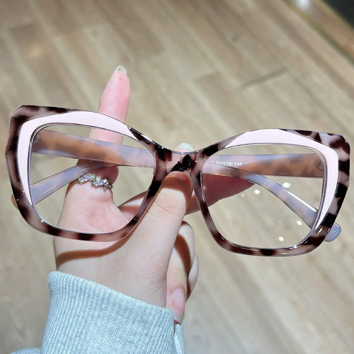 1 Stück Damen-Brille, schlicht, neu, universell, Retro-Cat-Eye-Stil, farbblockierend, lässig, vielseitig, kein Make-up, unverzichtbarer Schutz, Visio