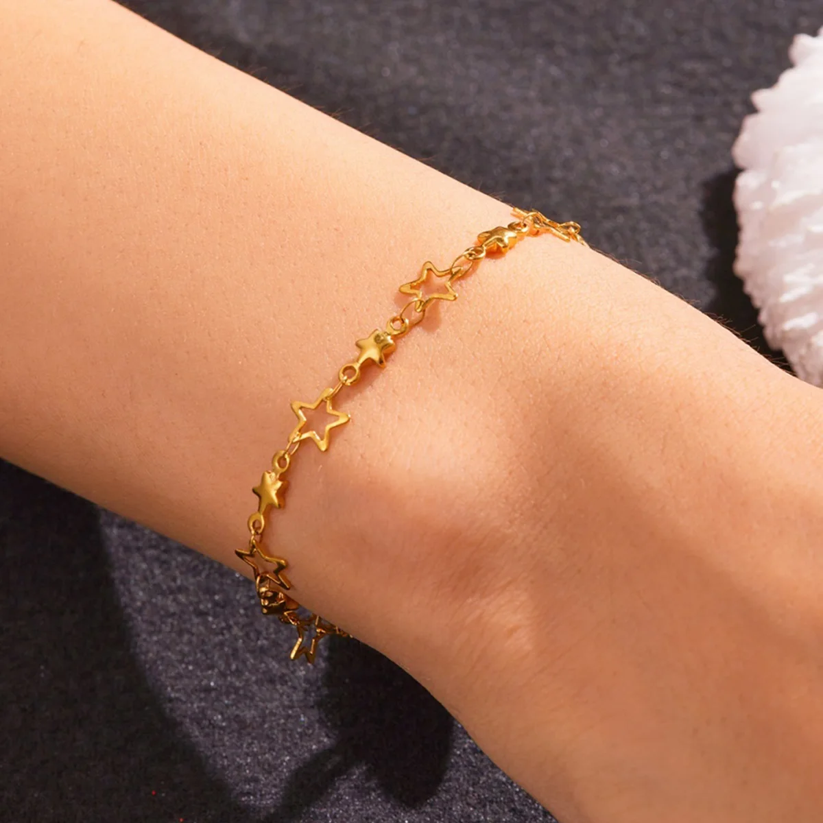 Kreative Edelstahl Hohl Stern Armbänder Für Frauen Männer Minimalistischen Kleine Pentagramm Armband Kette Armreifen Partei Schmuck