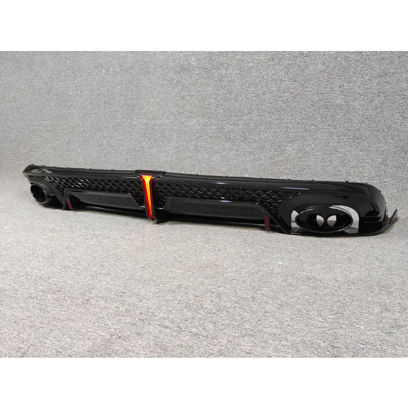 New Q8 Diffuser Upgraded To RSQ8 For Audi Q8 2025 Facelift Sport Gloss Black With Exhaust Clips