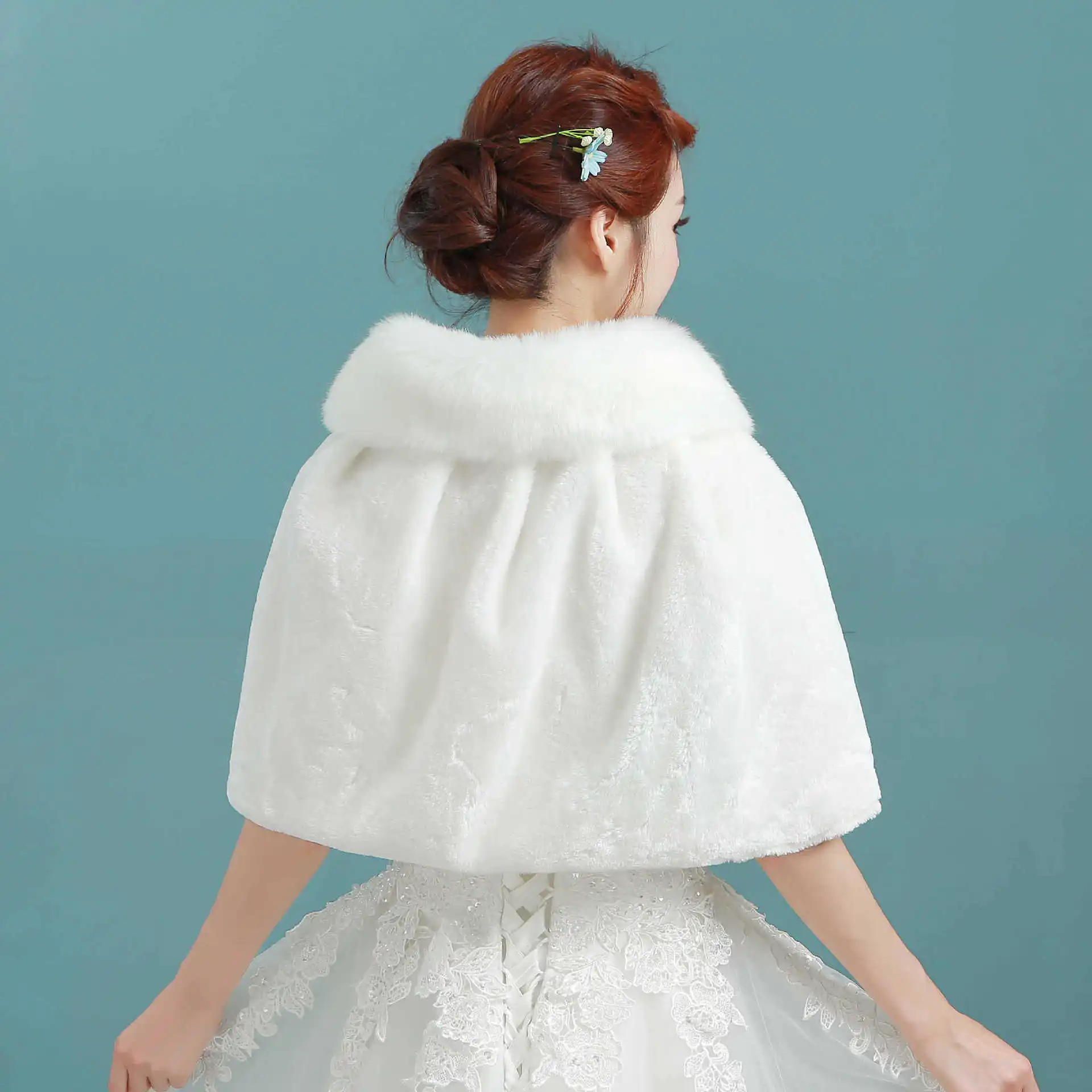 Damen Winter verdickter Plüsch-Wickelstola, Ellenbogenlänge, Hochzeit, Brautschal, Umhang, warme Jacke, Achselzucken mit Schnürband und Schleife – Detail 2