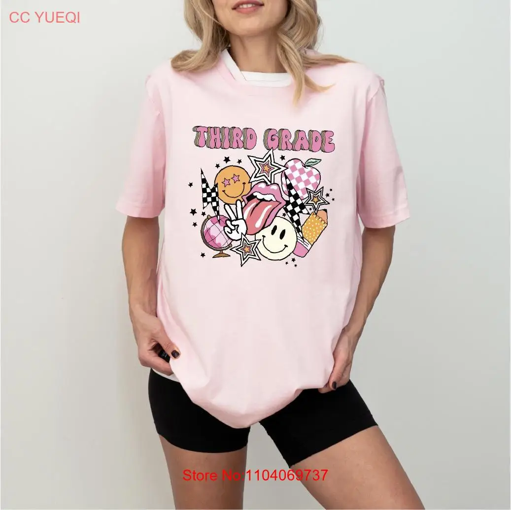 Koszulka 3rd Grade Pierwszy dzień szkoły Witamy w drużyny trzeciego nauczyciela Retro SweaT z długimi lub krótkimi rękawami