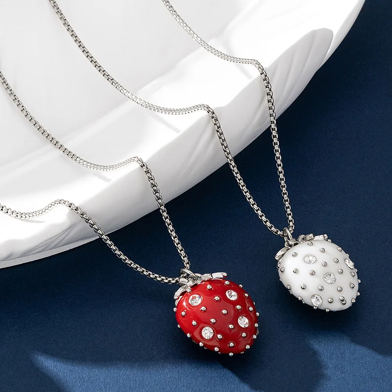Cute Sweet Strawberry Zircon Necklace for Women Minimalist Fashion Luxury Sweater Chain Jewelry Girl Gifts
