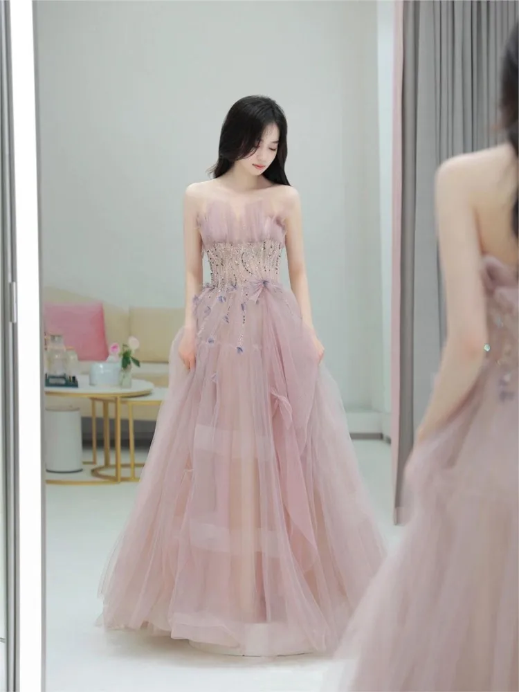 Light luxury and niche toasting banquet vocal music art examination dress