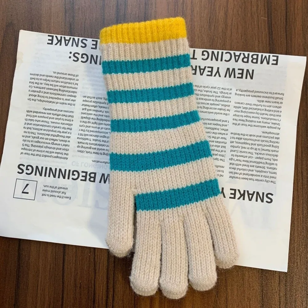 1 Pair Colorful Striped Knitted Gloves Touchable Screen Lengthened Full Fingered Gloves Thickened Warm Winter Women's Gloves