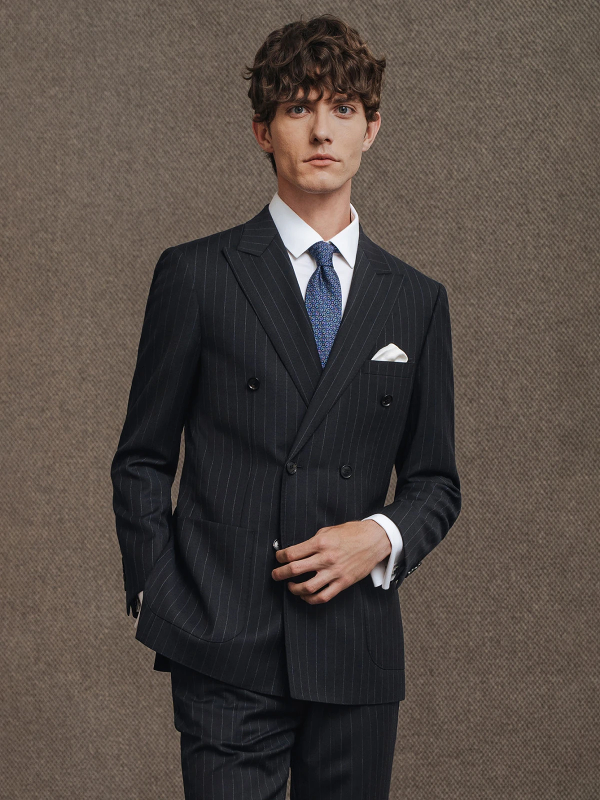 

Мужской костюм из 100% чистой шерсти, темно-синий в полоску, для жениха, на свадьбу, двубортный, с индивидуальным пошивом