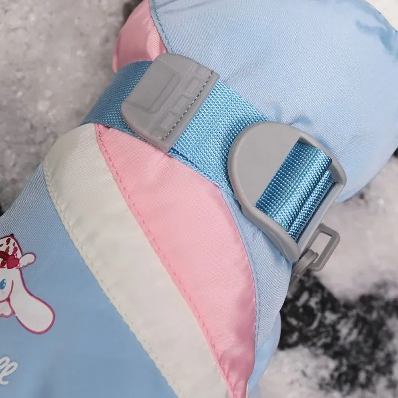 قفازات سانريو السميكة للطقس البارد للأطفال، قفازات شتوية دافئة مقاومة للرياح، ضرورية للعب الثلج، هدية شتوية للأطفال