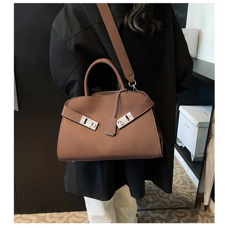 

Women's Crossbody-Bag Made Of Violet-Patterned Leather Boasting Paris Casual Vintage Chic Daily Look​