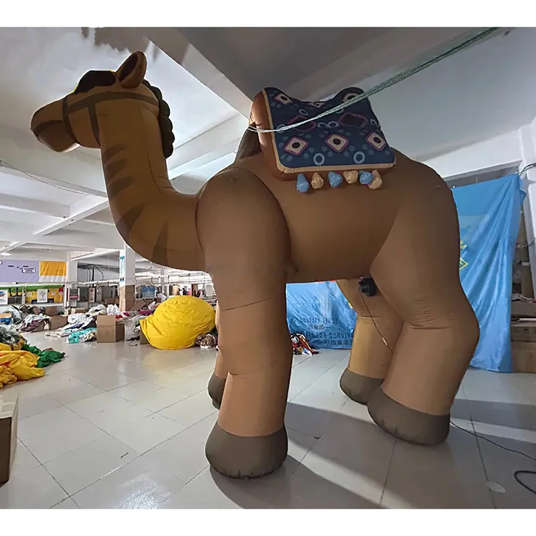 Accesorios de decoración al aire libre de mascota animal del desierto realista de soplado de aire de camello inflable gigante para publicidad de eventos
