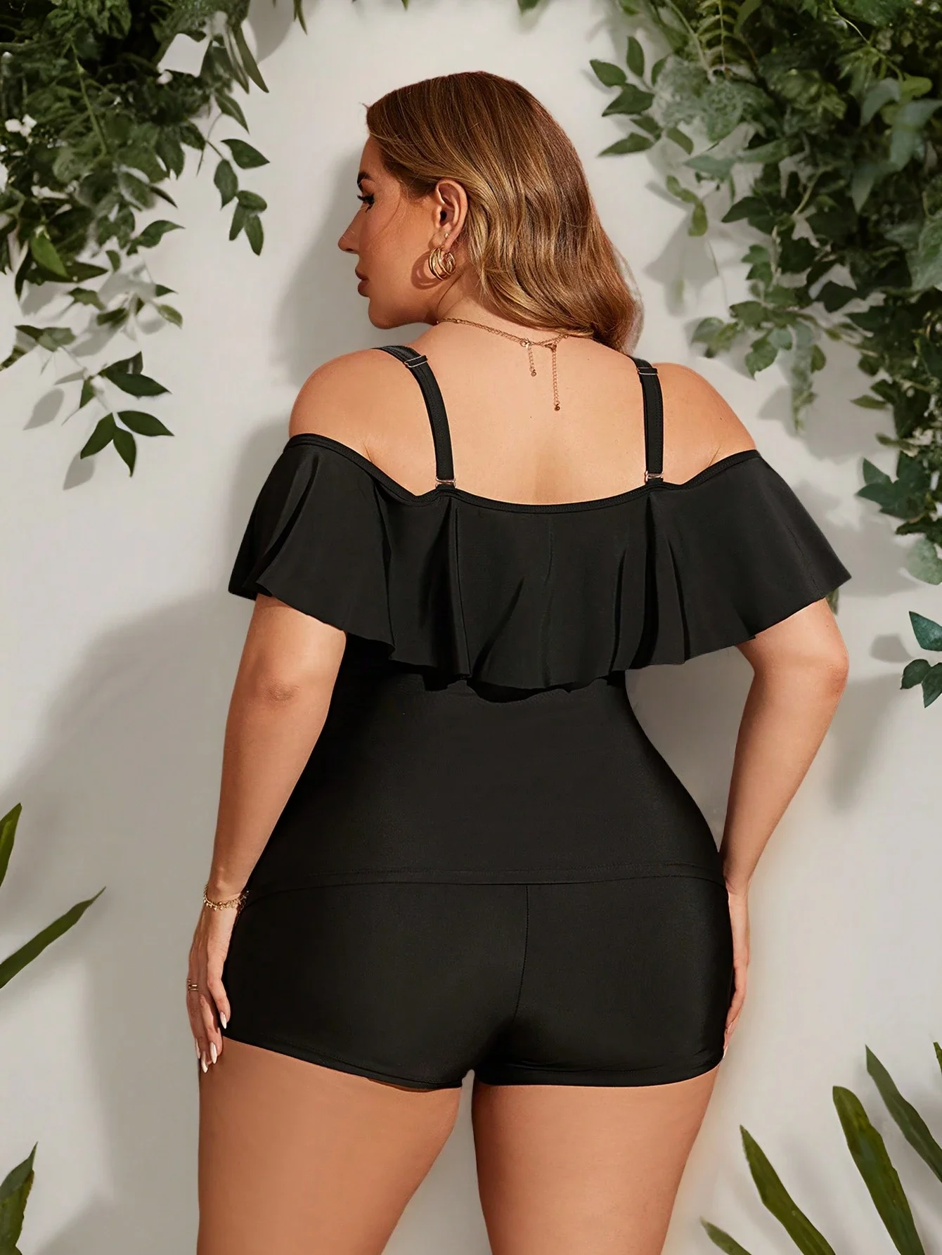 

Женский комплект танкини больших размеров с рюшами и открытыми плечами, черный, для пляжа, летний купальник