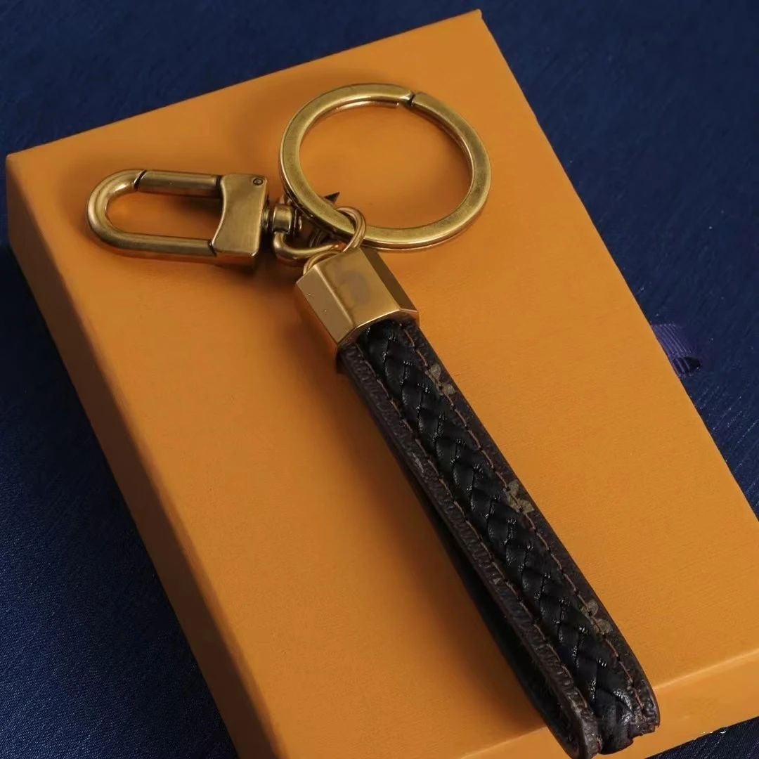 this high-end keychain leather-woven deluxe keychain Woven with leather, Brand Leather Keychains Wallet Bag Keyring Luxury Acces